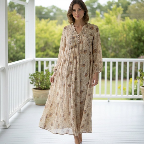 Natalie Martin Dresses & Skirts - Natalie Martin Fiore Maxi Dress in Vintage Flowers Sand Lightweight Rayon medium